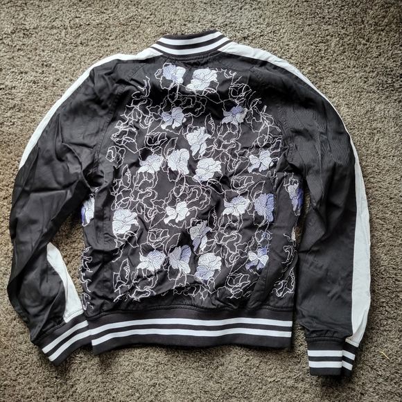 Michael Kors Black Embroidered Floral Bomber Varisty Jacket Size Small - Picture 9 of 10